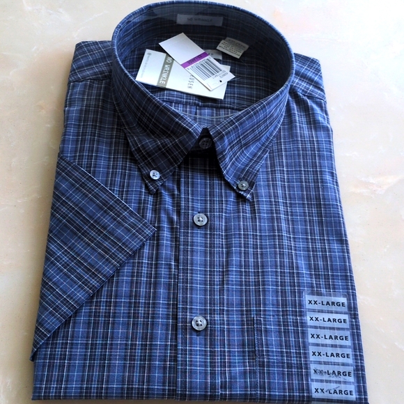VanHeusen shirts - Picture 1 of 2